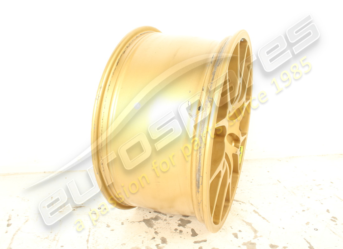 used ferrari front wheel. part number 341319 (2)