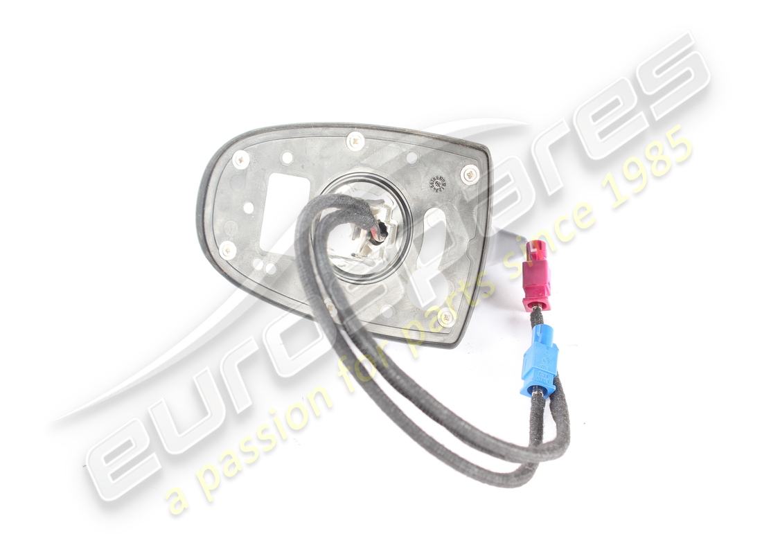 USED MASERATI PRIMED RADIO ANTENNA COVER (. PART NUMBER 673000028 (3) used maserati primed radio antenna cover (. part number 673000028 (3)