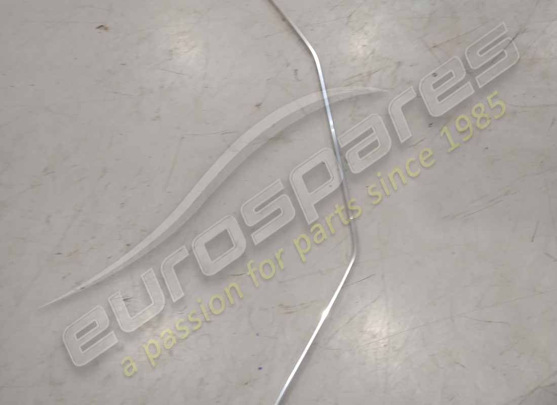 USED Ferrari RH GUTTER MOULDING . PART NUMBER 40114308 (1)