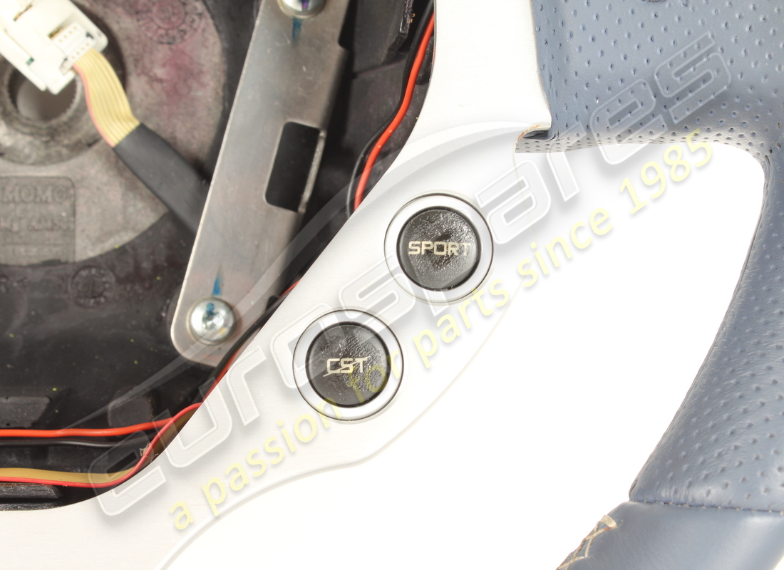 used ferrari complete steering wheel (blu medio [medium blue] - enriched version, oto). part number 81525251 (2)