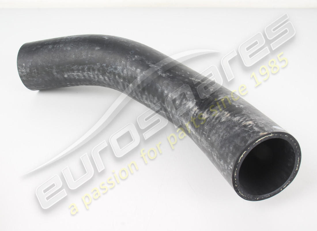 NEW ASTON MARTIN HOSE PIPE-RADIATOR. PART NUMBER 1R12322872AF (1) new aston martin hose pipe-radiator. part number 1r12322872af (1)