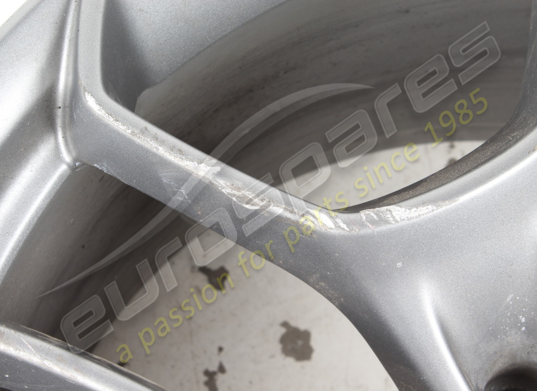 USED LAMBORGHINI REAR WHEEL. PART NUMBER 4T0601017A (5) used lamborghini rear wheel. part number 4t0601017a (5)