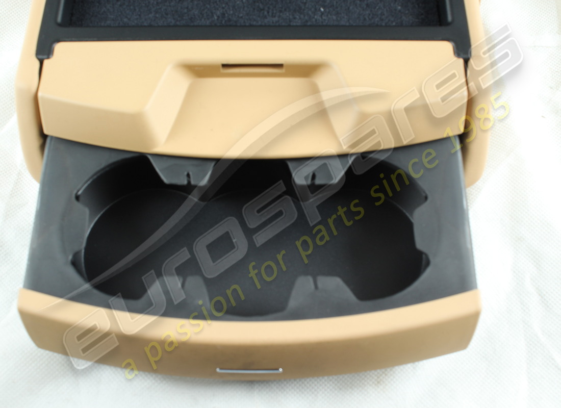 new maserati rear arm rest. part number 981420201 (1)