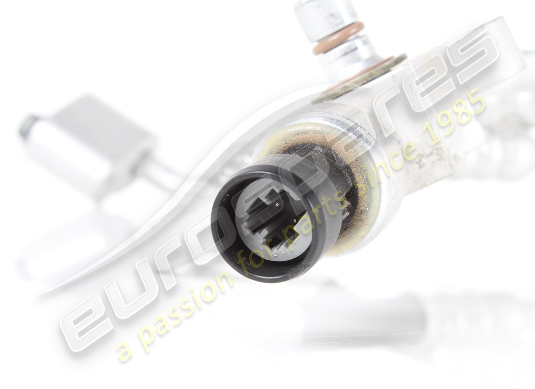 USED FERRARI TUBO DA SEZIONAMENTO A IHX A. PART NUMBER 979769 (5) used ferrari tubo da sezionamento a ihx a. part number 979769 (5)