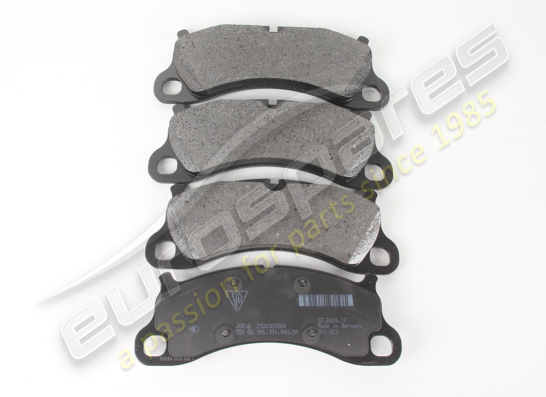 NEW PORSCHE 1 SET OF BRAKE PADS FOR DISK BRAKE. PART NUMBER 99135194904 (1) new porsche 1 set of brake pads for disk brake. part number 99135194904 (1)