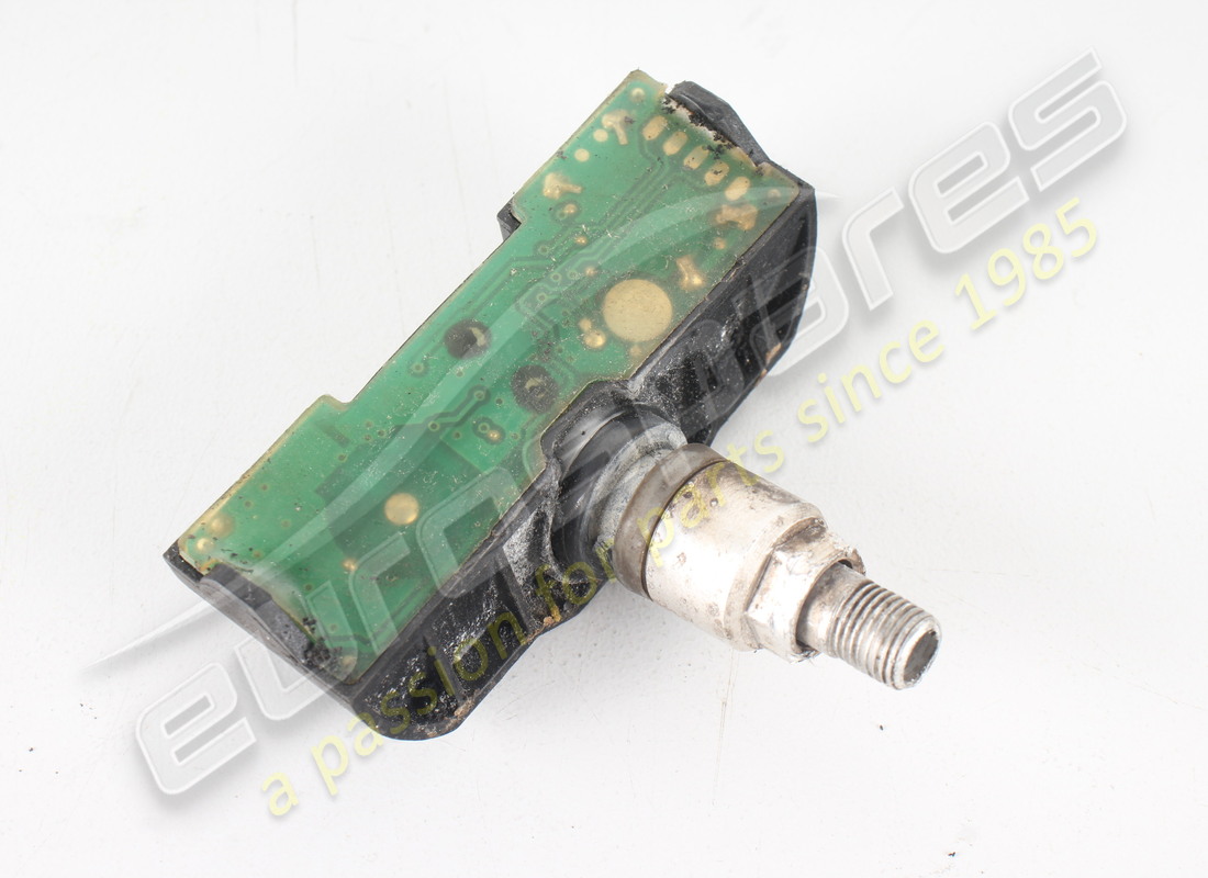 used aston martin transmitter/valve and ring set (1 wheel). part number 1r123610357 (2)