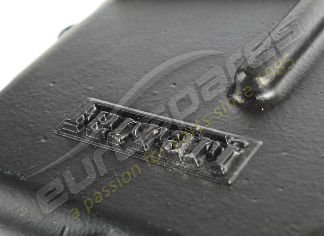 new ferrari gearbox rear cover. part number 181246 (3)
