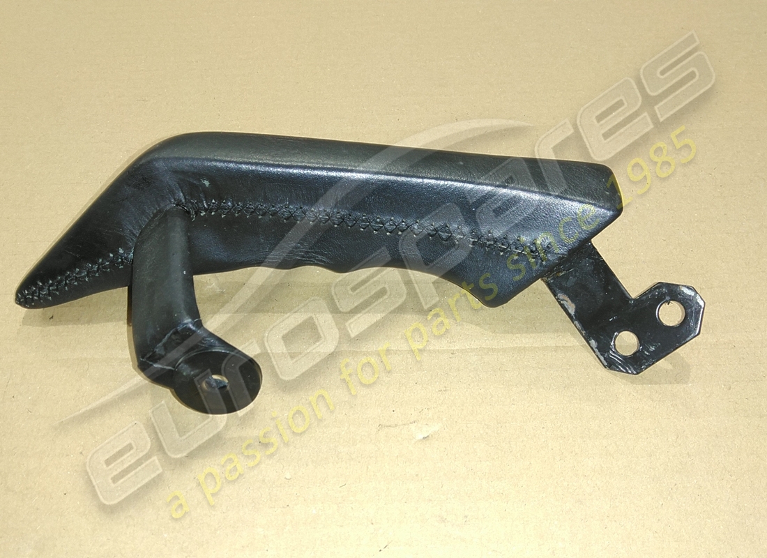 used ferrari lh door inner handle. part number 63515200 (2)