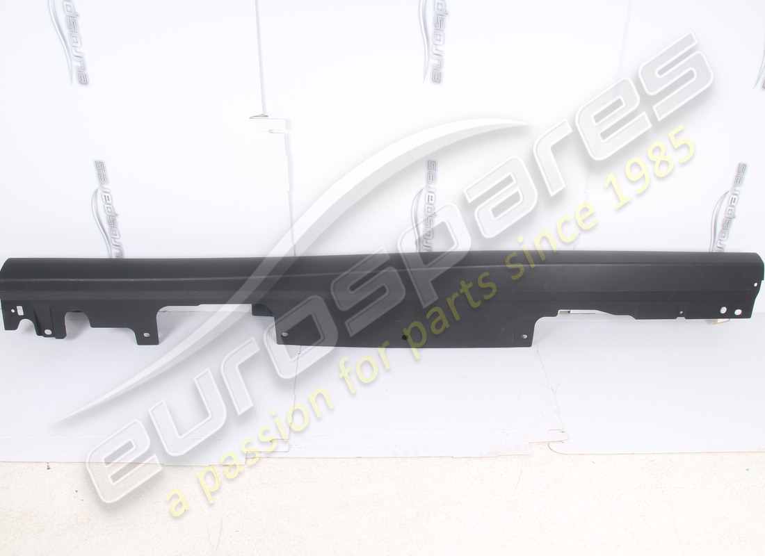 NEW (OTHER) FERRARI COMPLETE RH SILL TRIM PANEL. PART NUMBER 88826110 (4) new (other) ferrari complete rh sill trim panel. part number 88826110 (4)