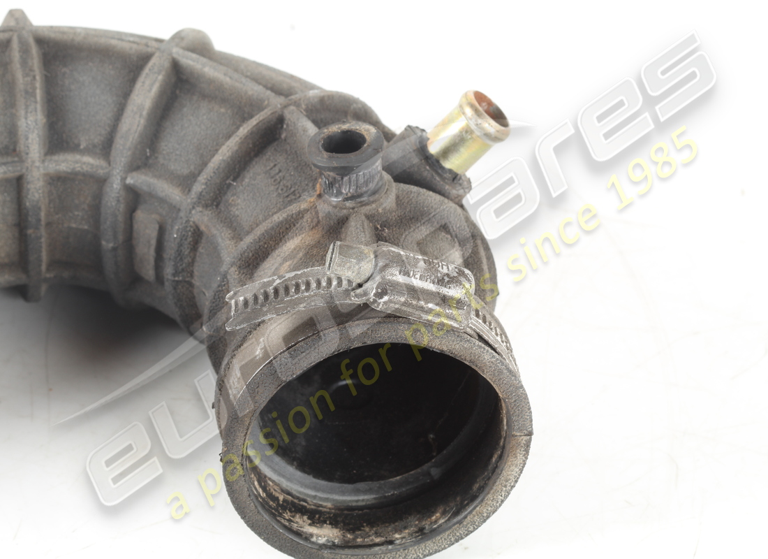 used ferrari rh plenum duct. part number 136317 (3)