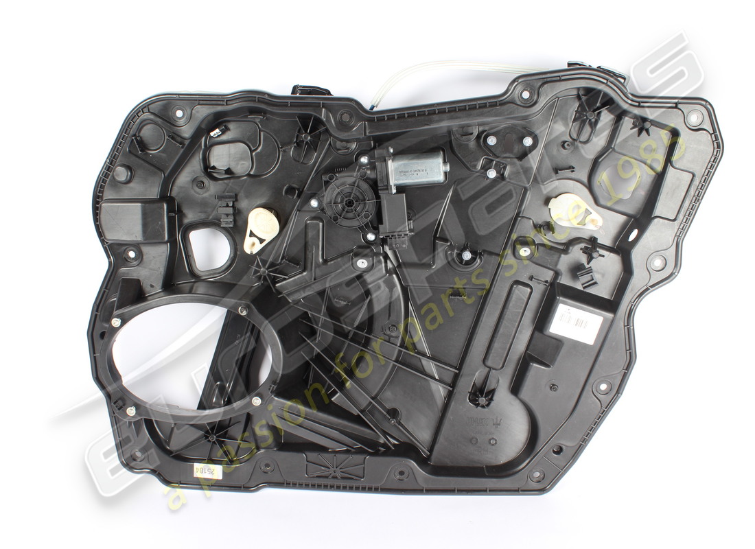 DAMAGED MASERATI RH FRONT DOOR CARRIER. PART NUMBER 673014121 (3) damaged maserati rh front door carrier. part number 673014121 (3)