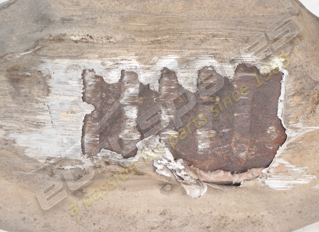 DAMAGED EUROSPARES FRONT MANIFOLD & CENTTRAL CATALYST CONVERTER. PART NUMBER EAP1726397 (5) damaged eurospares front manifold & centtral catalyst converter. part number eap1726397 (5)