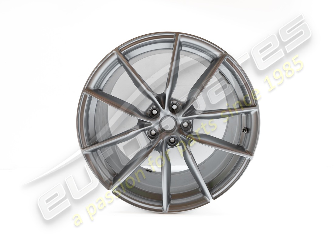 used ferrari rear wheel. part number 842800 (1)