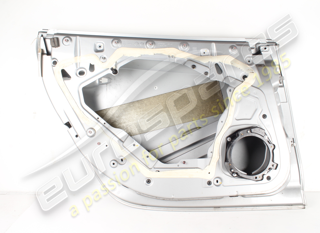 used maserati complete lh rear door. part number 673008060 (2)
