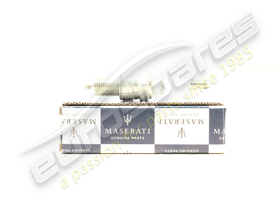 NEW MASERATI SPARK PLUG CHAMPION N6-YCC (SEE 171627). PART NUMBER 393200224 (1) new maserati spark plug champion n6-ycc (see 171627). part number 393200224 (1)