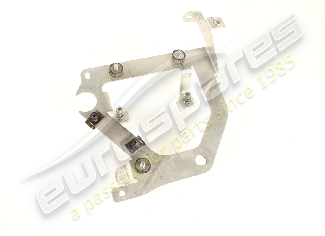 USED FERRARI BRACKET. PART NUMBER 272515 (2) used ferrari bracket. part number 272515 (2)