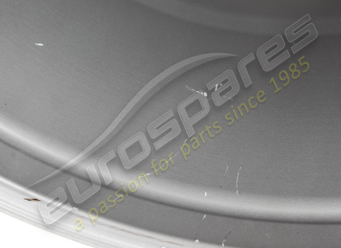 USED FERRARI REAR WHEEL. PART NUMBER 864478 (6) used ferrari rear wheel. part number 864478 (6)