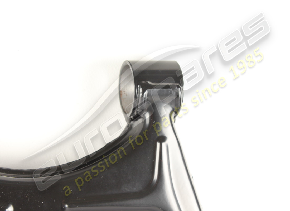 new eurospares lower rear suspension lever rh/lh part number 136185 (2)