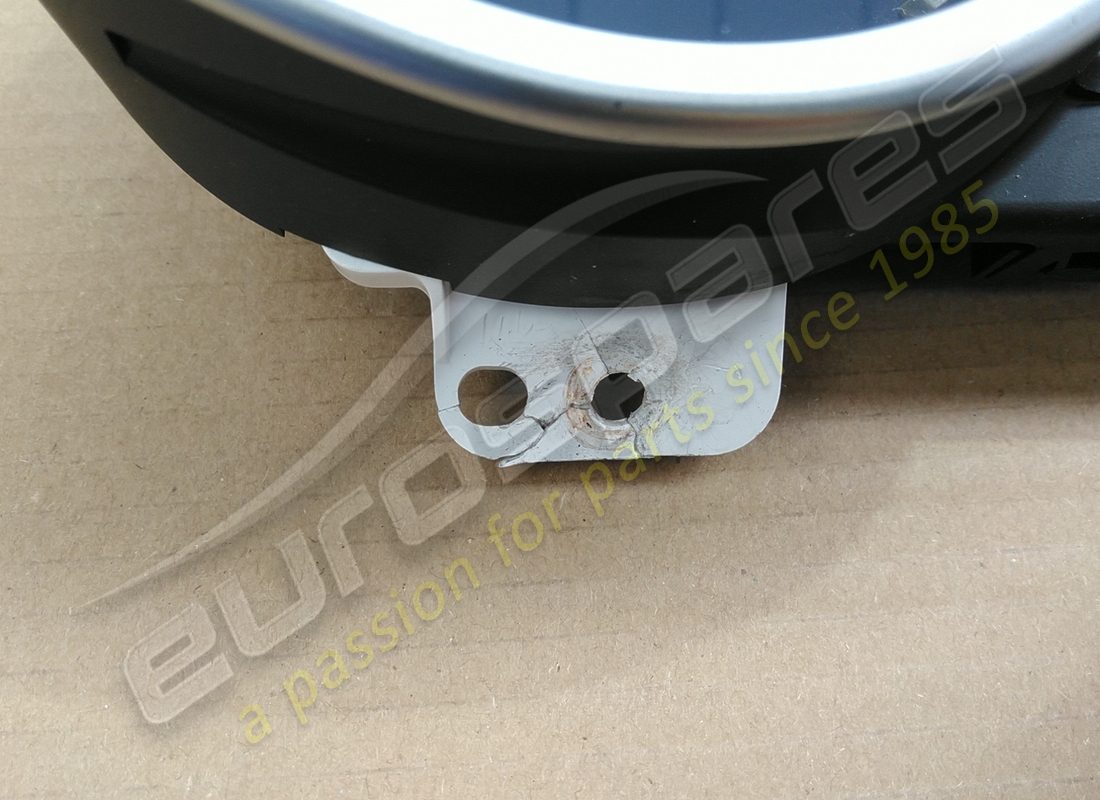 DAMAGED MASERATI MASERATI PART 670100154. PART NUMBER 670100154 (2) damaged maserati maserati part 670100154. part number 670100154 (2)