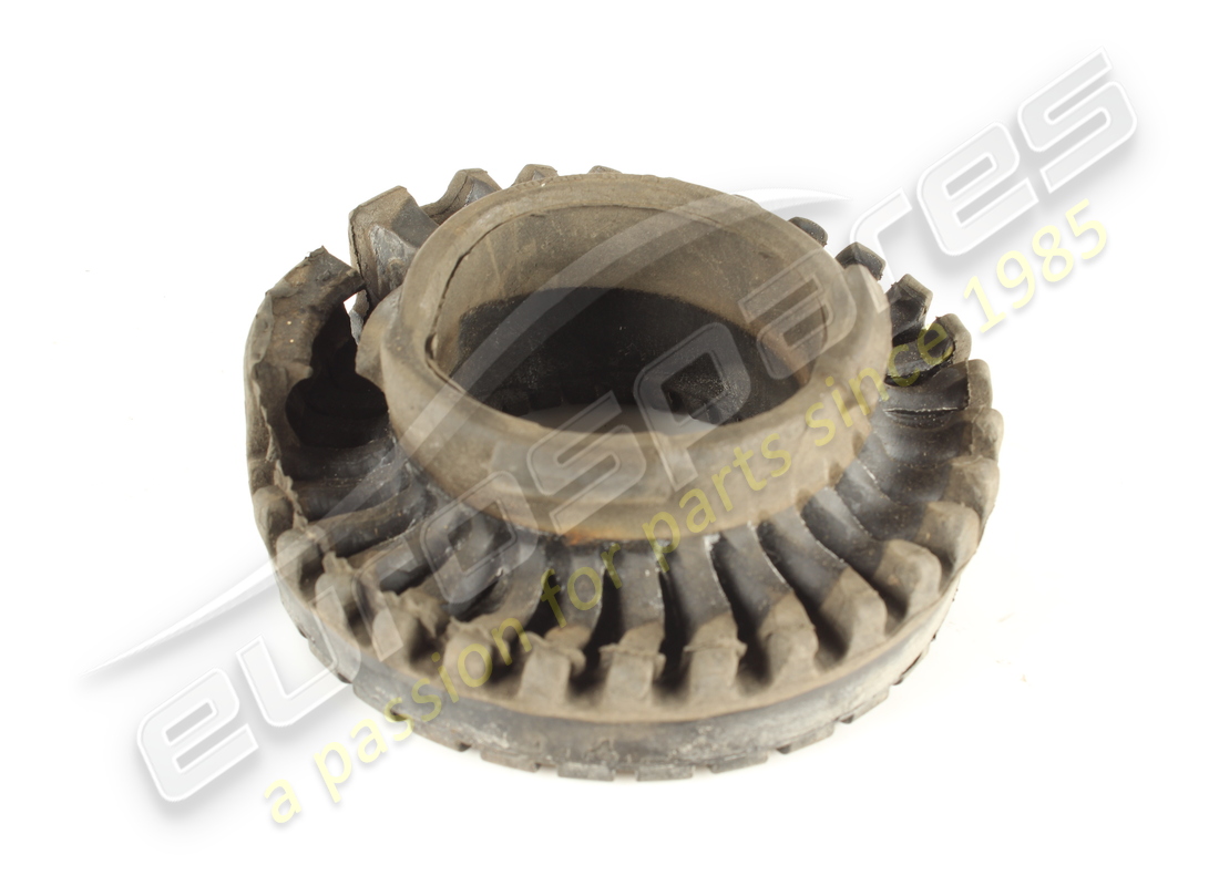 USED MASERATI RING. PART NUMBER 675000216 (2) used maserati ring. part number 675000216 (2)