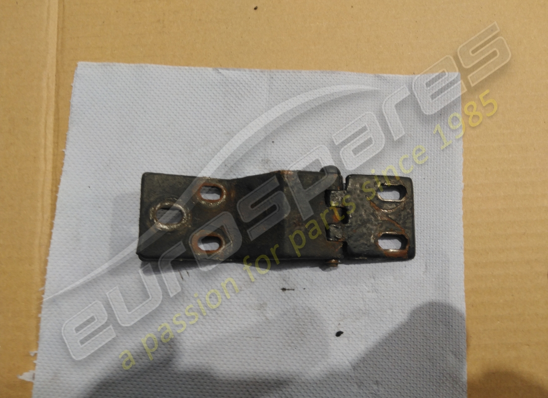 USED Ferrari FRONT BONNET HINGE ASSEMBLY . PART NUMBER 40293904 (1)