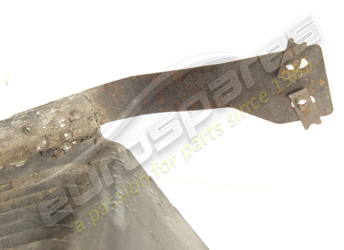 USED FERRARI RH REAR GRAVEL GUARD. PART NUMBER 65432000 (8) used ferrari rh rear gravel guard. part number 65432000 (8)