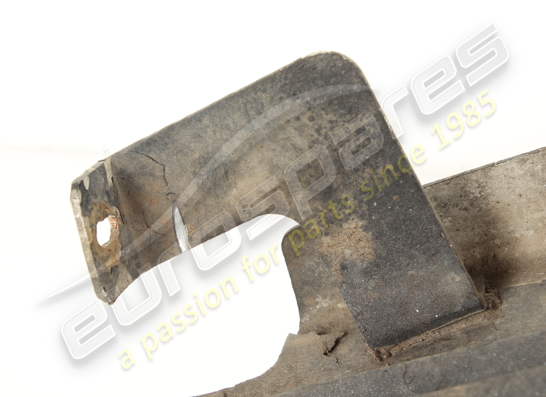 USED FERRARI RH REAR GRAVEL GUARD. PART NUMBER 65432000 (7) used ferrari rh rear gravel guard. part number 65432000 (7)