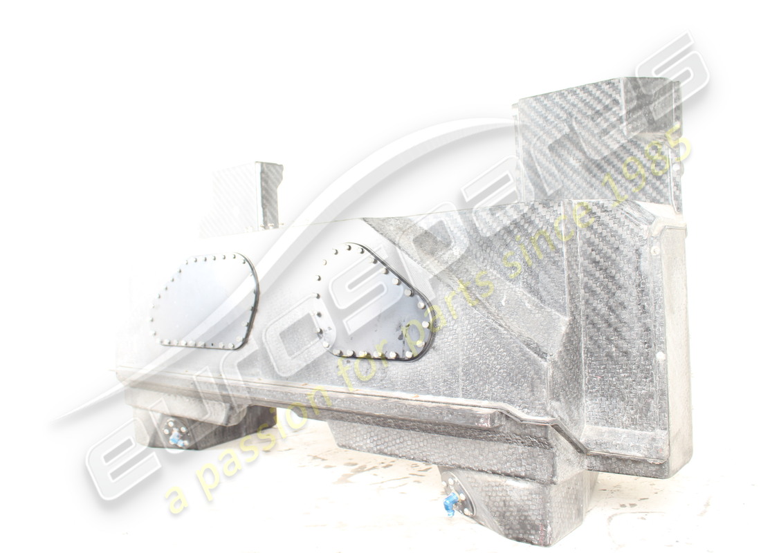 damaged eurospares tank bladder & complete fuel tank container only. part number eap1493248 (3)