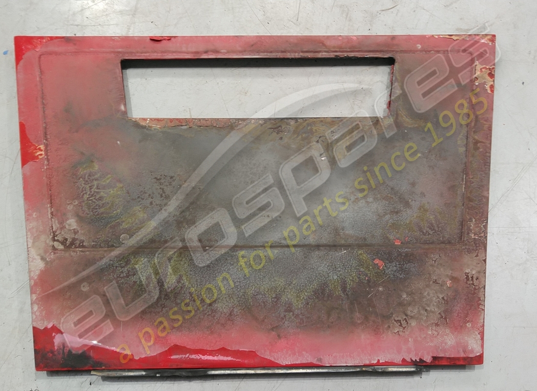 DAMAGED FERRARI ENGINE LID RHD PART NUMBER 40178907 (1) damaged ferrari engine lid rhd part number 40178907 (1)