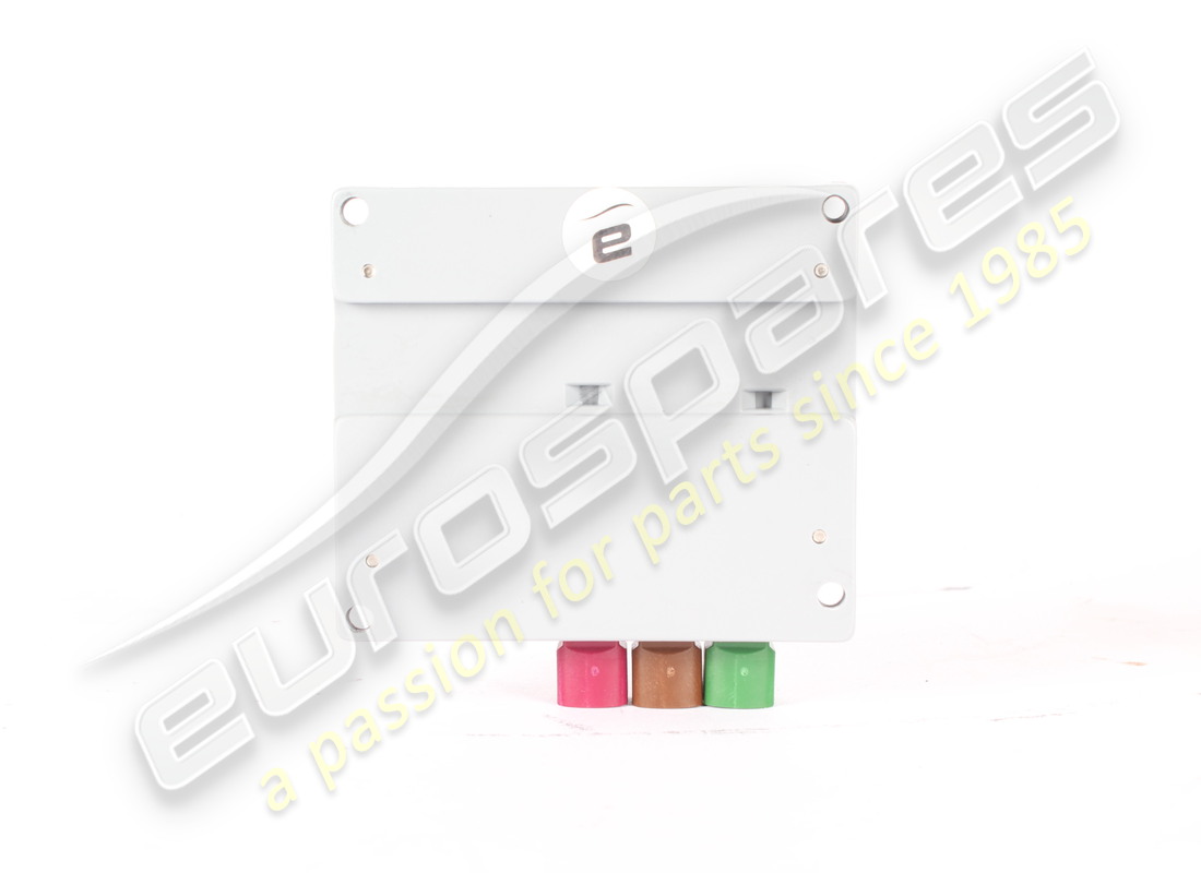 USED FERRARI USB SPLITTER. PART NUMBER 875005 (2) used ferrari usb splitter. part number 875005 (2)