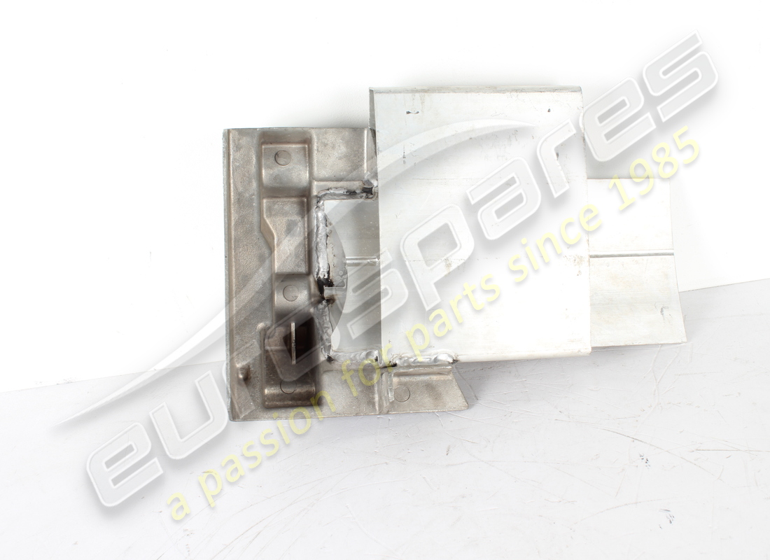 NEW FERRARI LH FRONT LOWER. PART NUMBER 279756 (3) new ferrari lh front lower. part number 279756 (3)