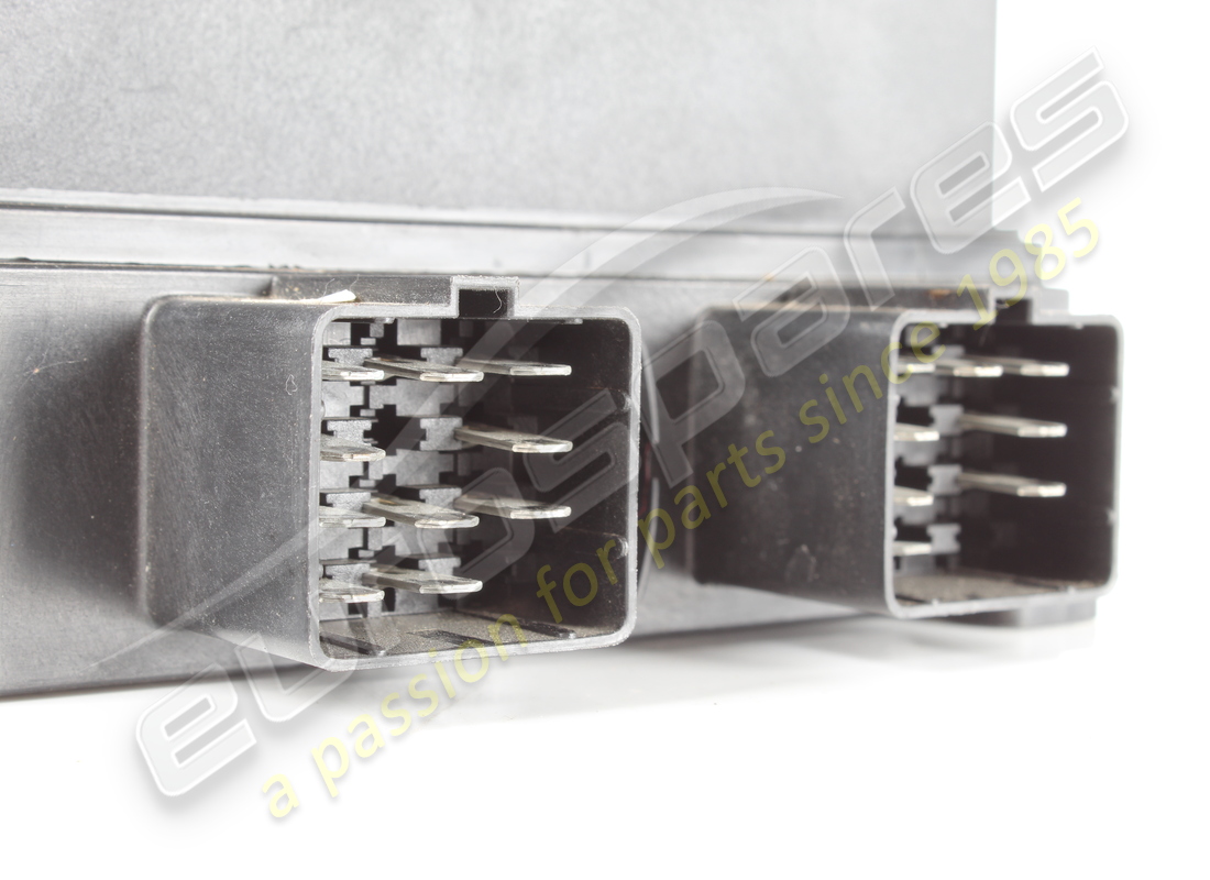 USED FERRARI ELECTRICAL RELAY BOARD. PART NUMBER 61804400 (2) used ferrari electrical relay board. part number 61804400 (2)