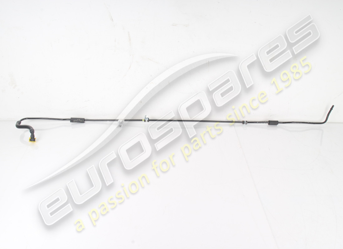 USED Ferrari PIPE FROM LH TANK . PART NUMBER 863932 (1)