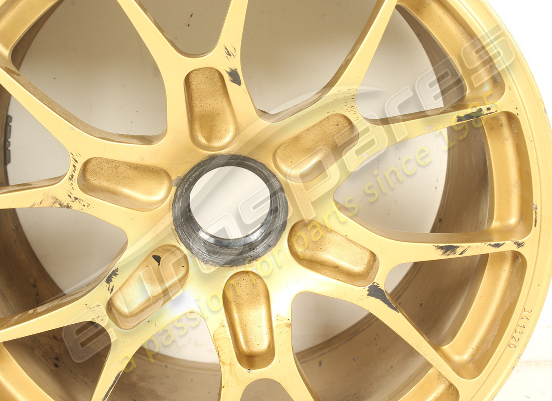 used ferrari rear wheel. part number 341320 (4)