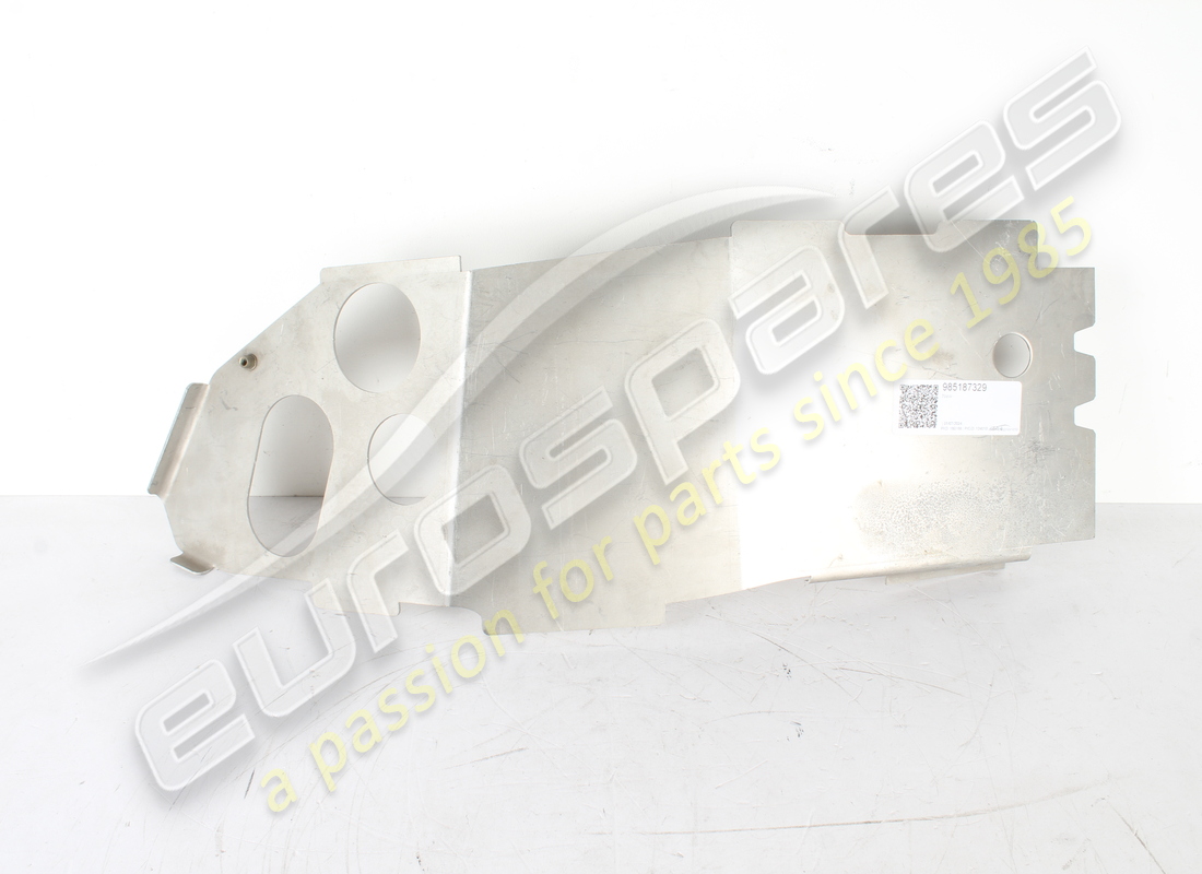 NEW FERRARI LH END PIECE. PART NUMBER 985187329 (1) new ferrari lh end piece. part number 985187329 (1)