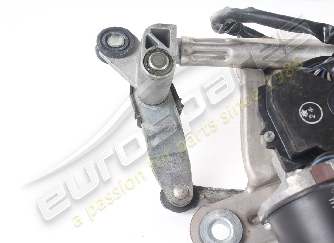 USED FERRARI WINDSCREEN WIPER WITH MOTOR. PART NUMBER 84198200 (2) used ferrari windscreen wiper with motor. part number 84198200 (2)