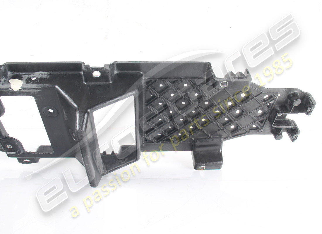 USED FERRARI TUNNEL STRUCTURE. PART NUMBER 88955900 (9) used ferrari tunnel structure. part number 88955900 (9)