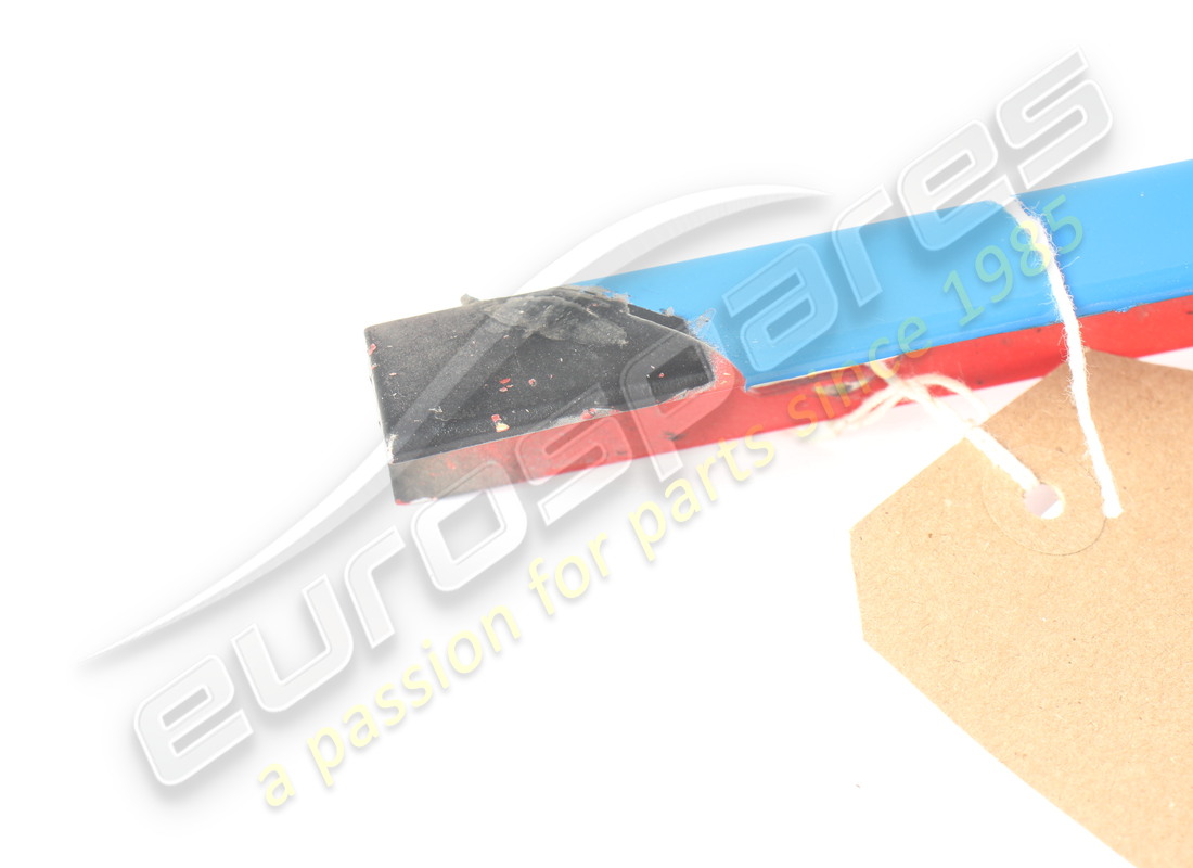 USED FERRARI LH ROOF GUTTER MOULDING. PART NUMBER 81524110 (2) used ferrari lh roof gutter moulding. part number 81524110 (2)