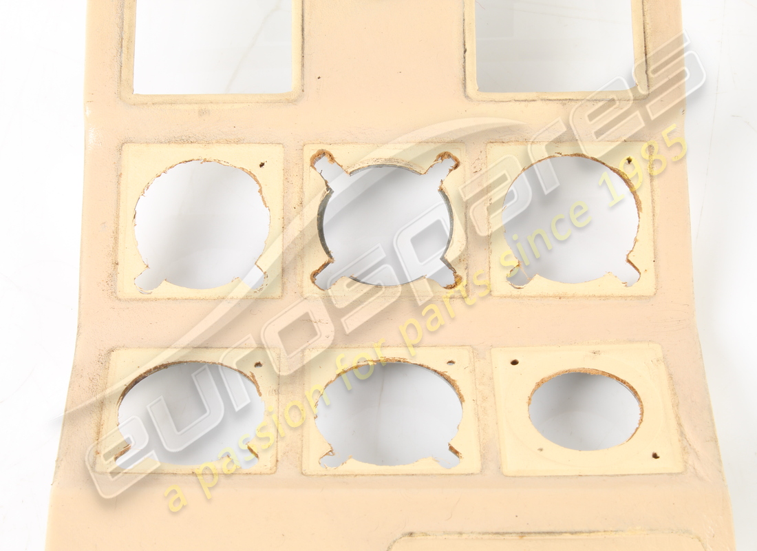 USED FERRARI INSTRUMENT PANEL RHD GTS. PART NUMBER 61847500 (4) used ferrari instrument panel rhd gts. part number 61847500 (4)