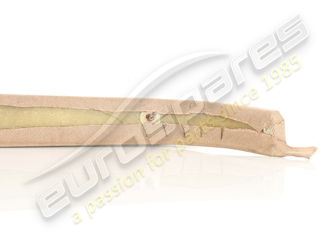 USED FERRARI MOULDING. PART NUMBER 60997400 (4) used ferrari moulding. part number 60997400 (4)