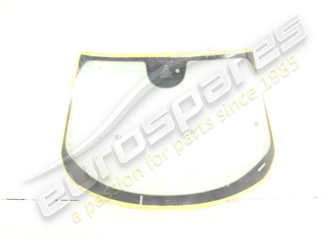 NEW OE COMPLETE WINDSCREEN . PART NUMBER 883352 (1)