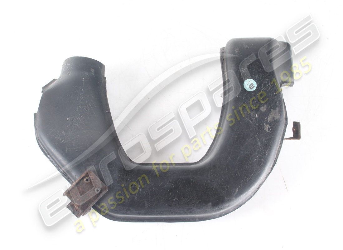 used maserati rh brake duct. part number 386100154 (2)