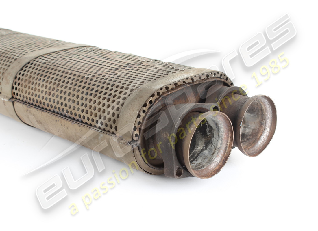 USED FERRARI CENTRAL SILENCER. PART NUMBER 149883 (3) used ferrari central silencer. part number 149883 (3)