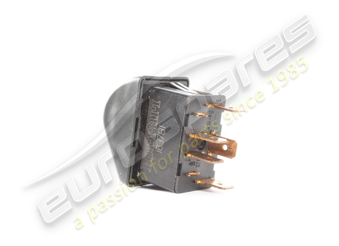 USED FERRARI SWITCH. PART NUMBER 165262 (2) used ferrari switch. part number 165262 (2)