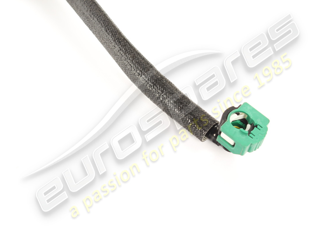 USED FERRARI PIPE FROM CANISTER TO RIGHT. PART NUMBER 310829 (3) used ferrari pipe from canister to right. part number 310829 (3)