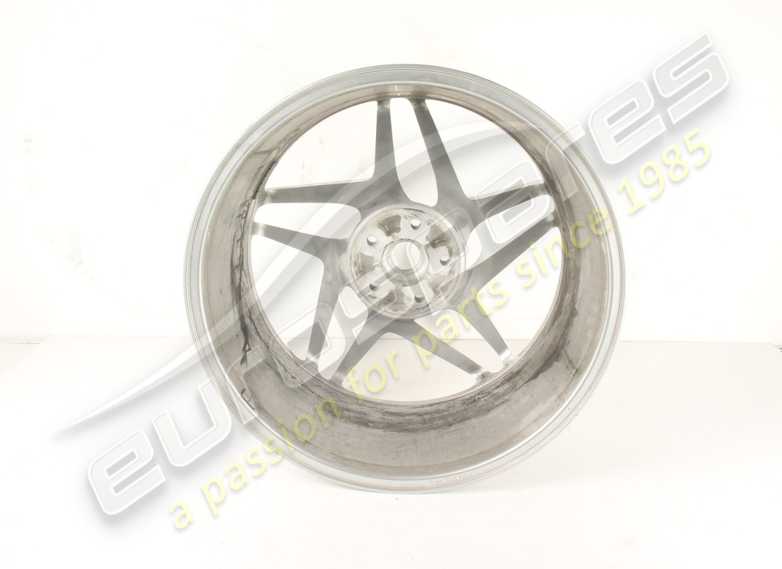 used ferrari lh front wheel. part number 861242 (3)