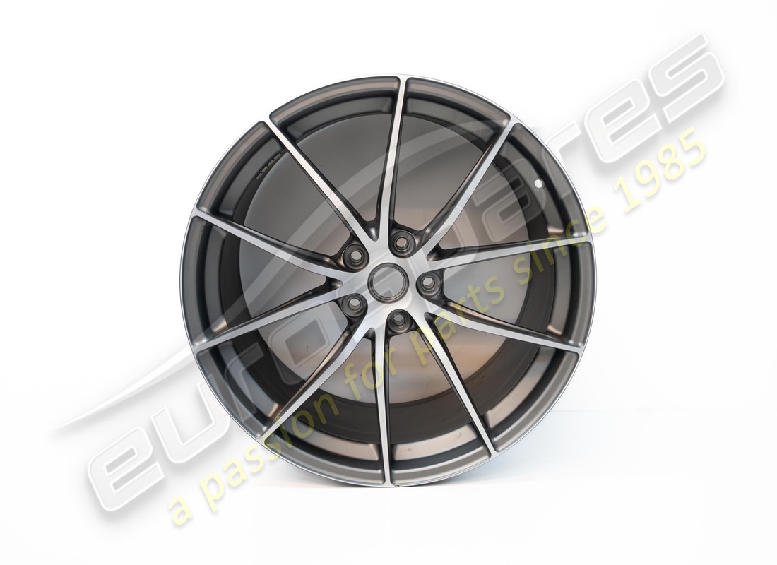 USED Ferrari REAR WHEEL . PART NUMBER 313696 (1)