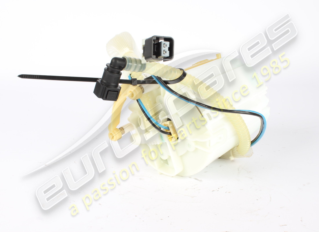 USED FERRARI FUEL PUMP. PART NUMBER 272086 (2) used ferrari fuel pump. part number 272086 (2)