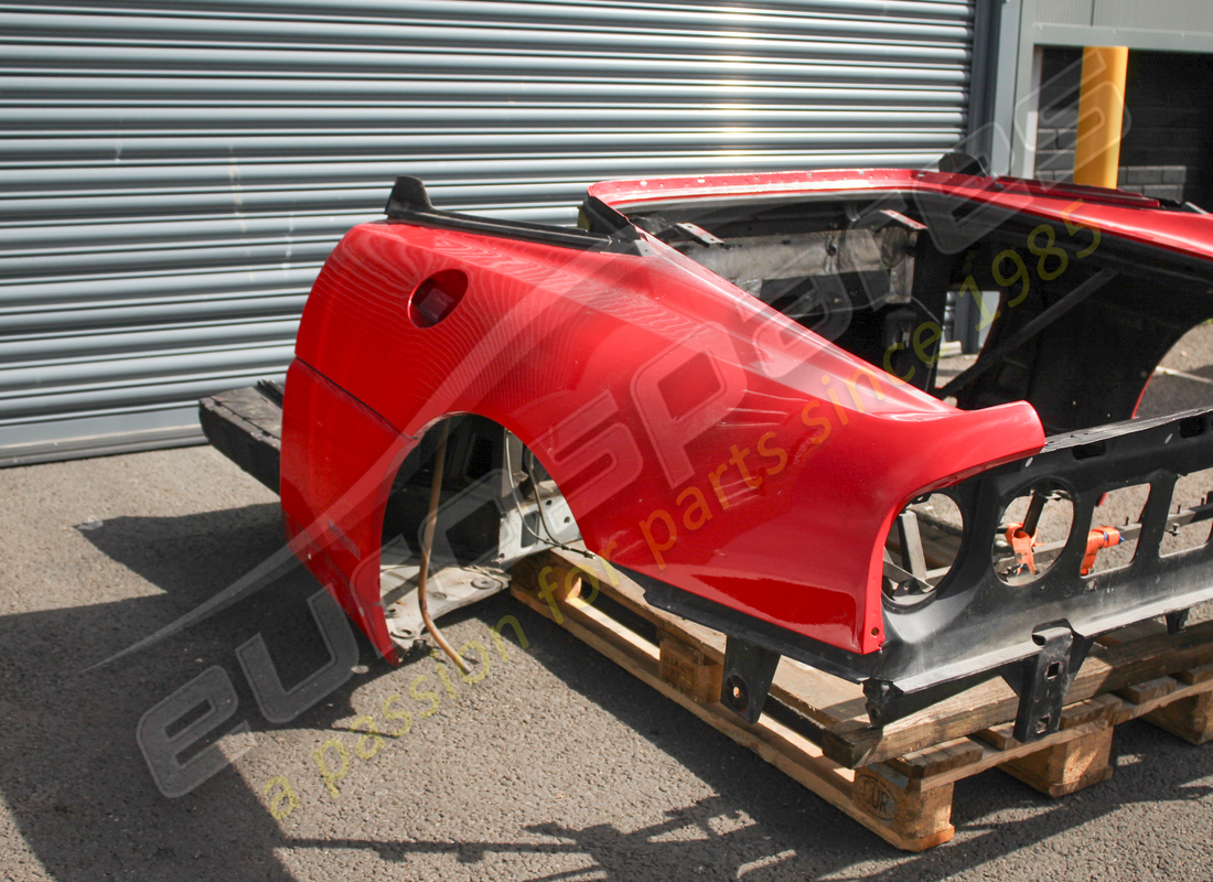 USED FERRARI COMPLETE REAR END - VALID FOR SPIDER. PART NUMBER EAP1084933 (3) used ferrari complete rear end - valid for spider. part number eap1084933 (3)