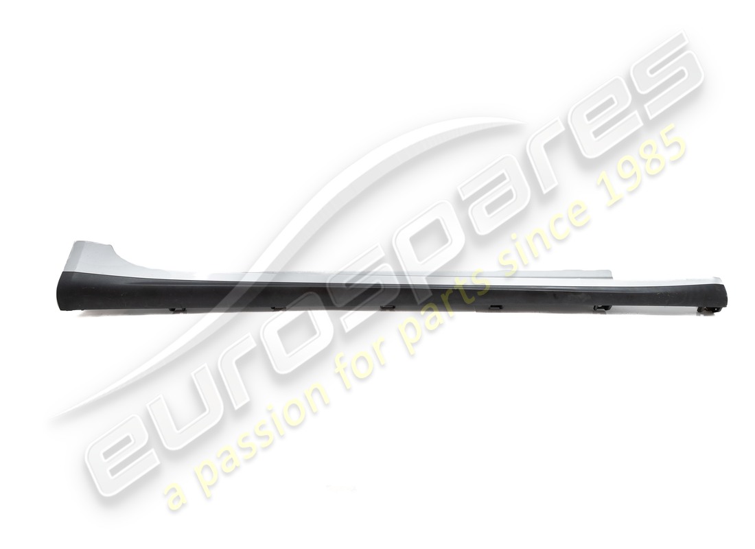 USED Maserati RH SIDE SKIRT (PRIMER) . PART NUMBER 673000022 (1)